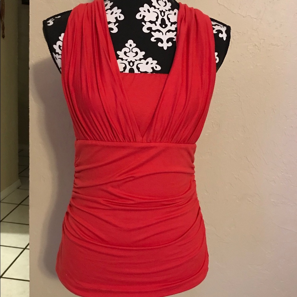 White House Black Market Cute Top